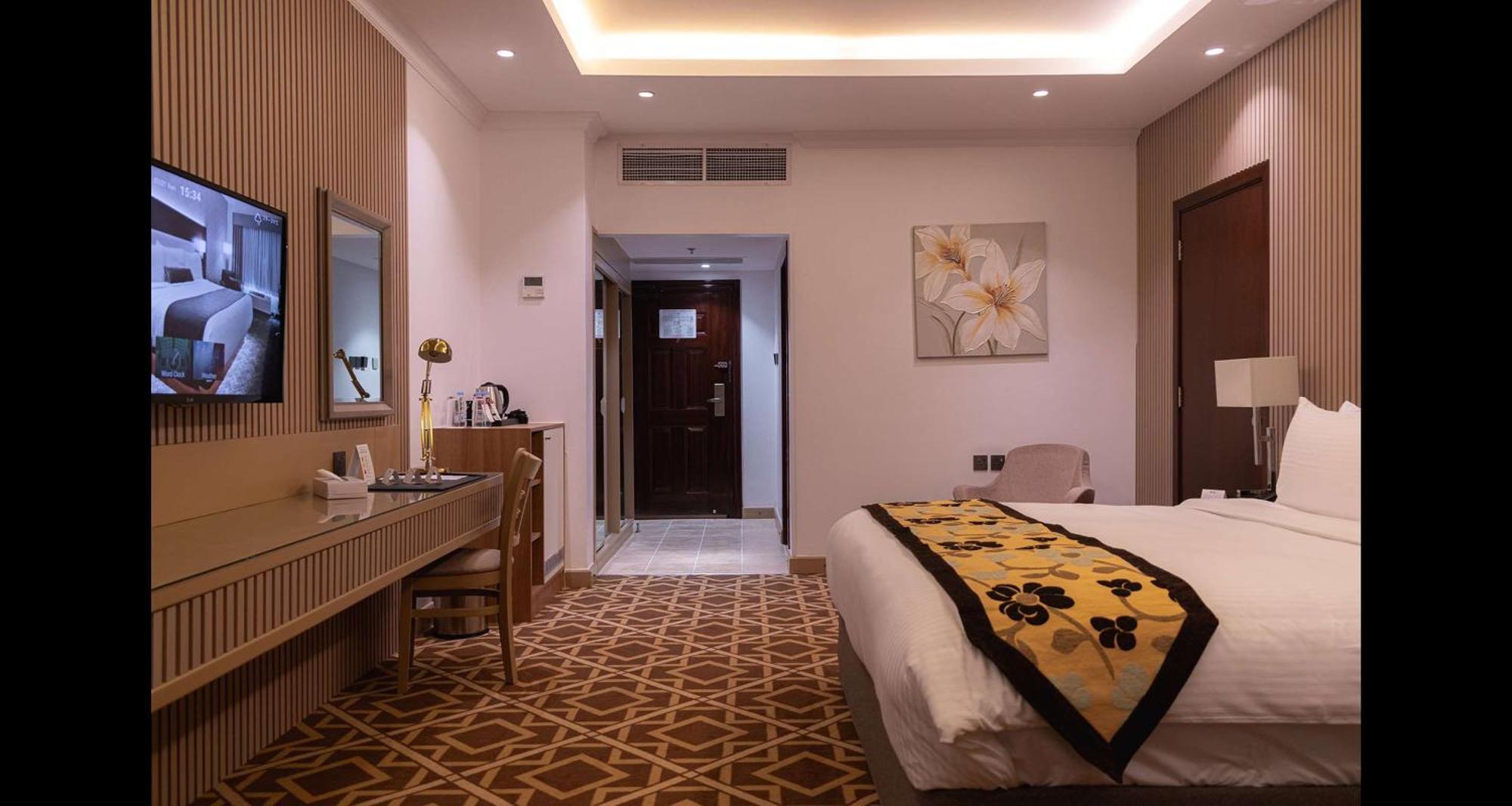 Best Western Plus Jeddah Hotel Madinah Road Exteriör bild
