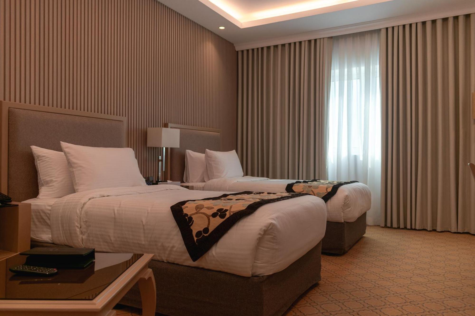 Best Western Plus Jeddah Hotel Madinah Road Exteriör bild