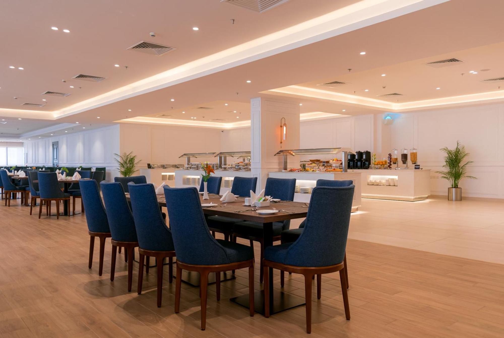 Best Western Plus Jeddah Hotel Madinah Road Exteriör bild